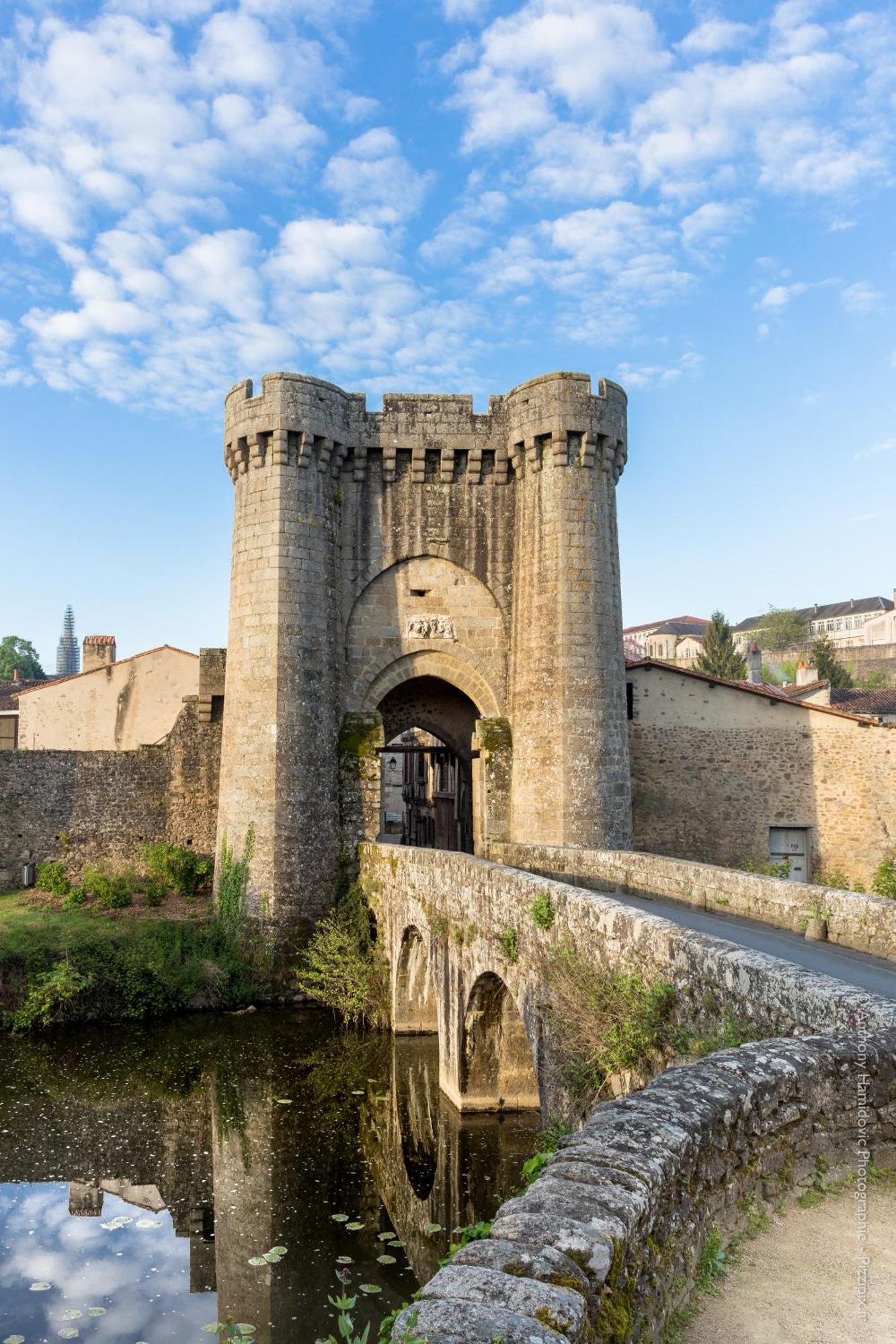 Petite Maison Medievale Parthenay Eksteriør bilde
